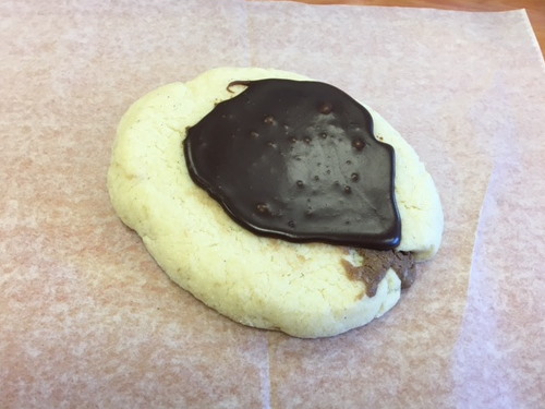 Chinese chocolate drop cookie